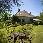 Maison D'hotes, Calme Et Piscine Gasthuis
