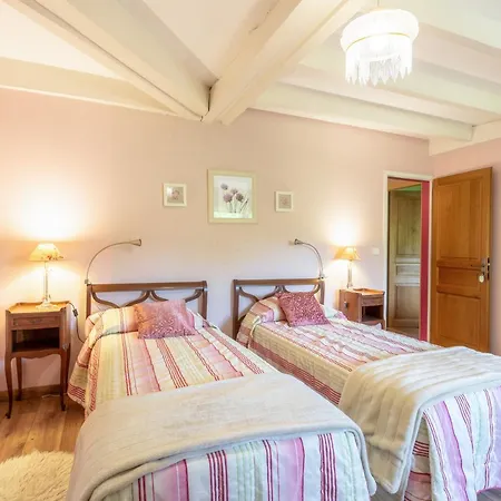 Maison D'hotes, Calme Et Piscine Affittacamere 3*