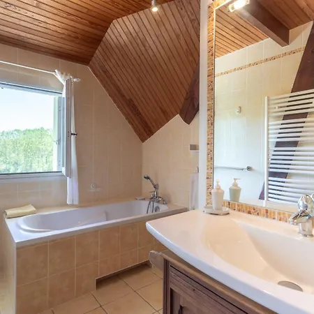 Maison D'hotes, Calme Et Piscine Affittacamere 3*
