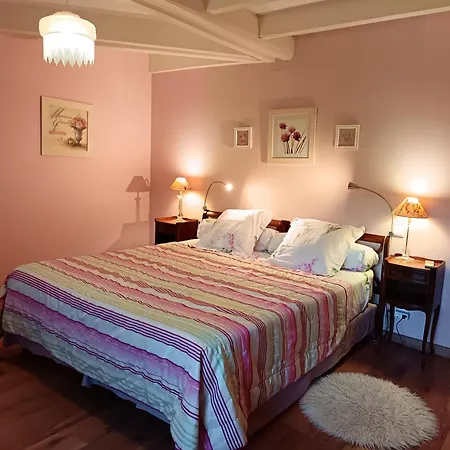 Affittacamere Maison D'hotes, Calme Et Piscine 3*