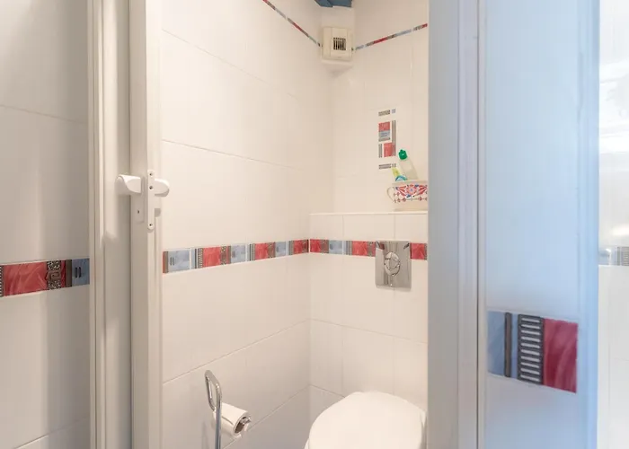 Pensión Maison D'hotes, Calme Et Piscine