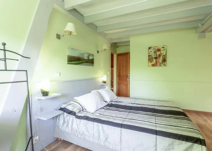 Maison D'hotes, Calme Et Piscine Pensión