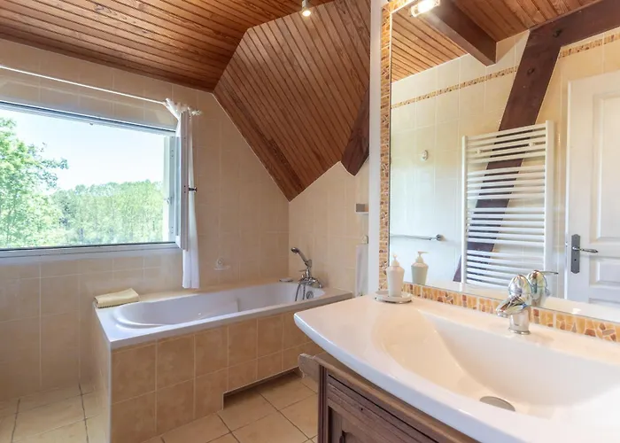 Maison D'hotes, Calme Et Piscine