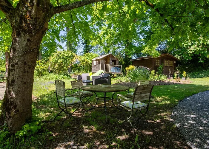 Pensión Maison D'hotes, Calme Et Piscine 3*